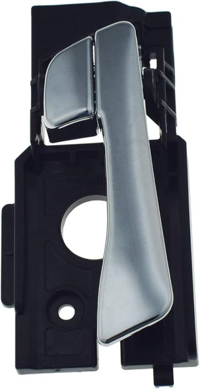 MANILLA INTERIOR: RH HY ACCENT SB 12-